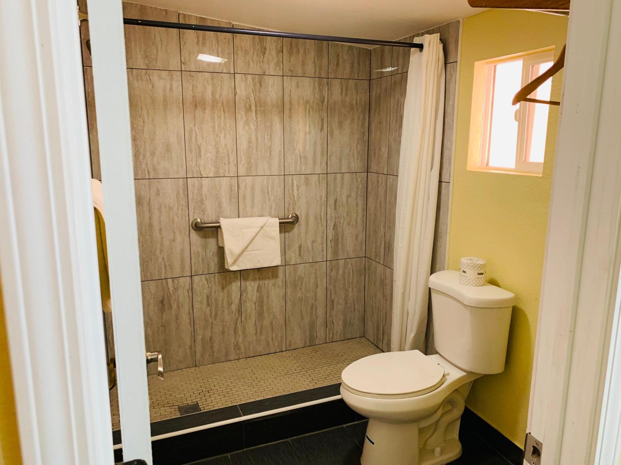 Morro Bay Beach Inn מראה חיצוני תמונה