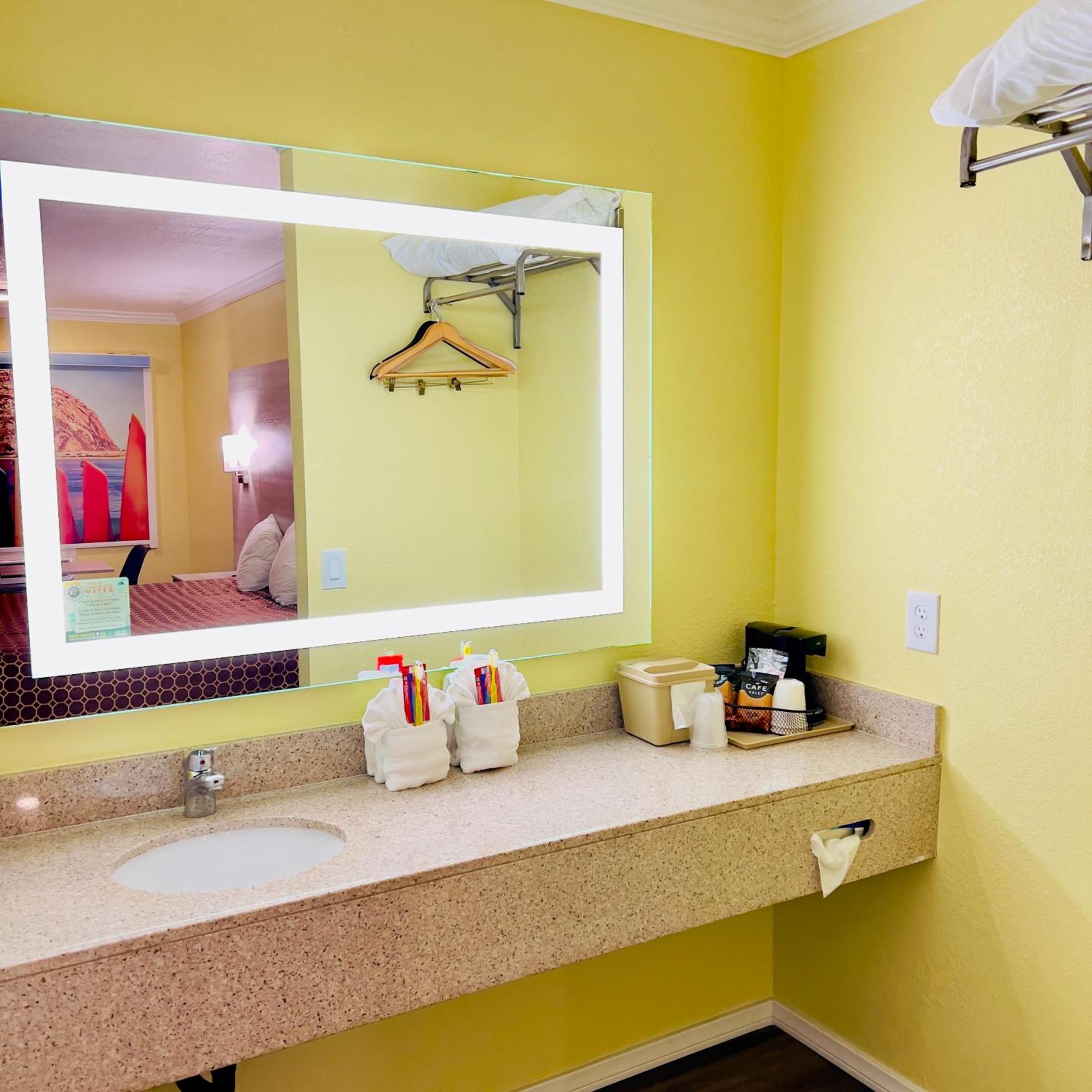 Morro Bay Beach Inn מראה חיצוני תמונה